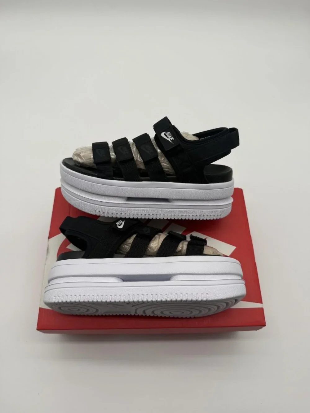 New Nike Icon Classic Sandal Women's Size 6 Black White Platform DH0224 001